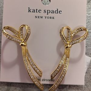 Gold bow earrings